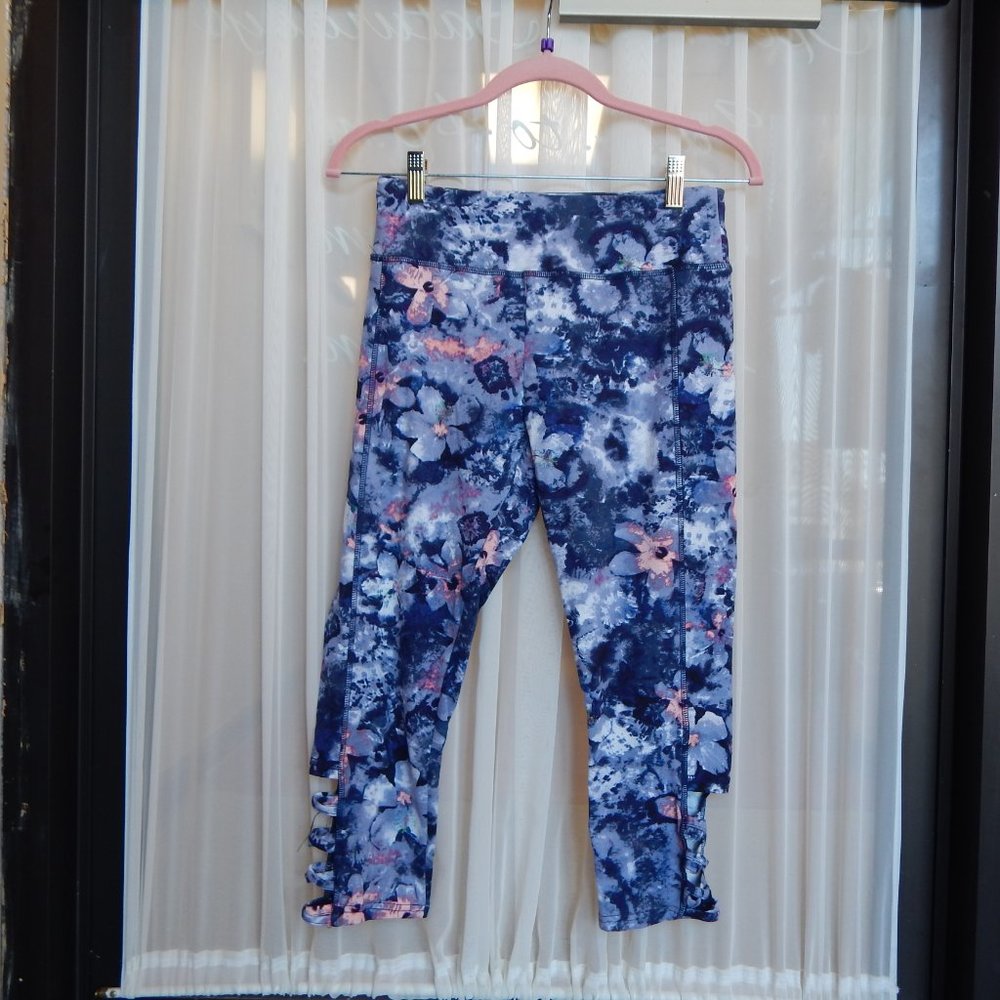 NWT AJ Activewear Capri Leggings Blue Gray Pink